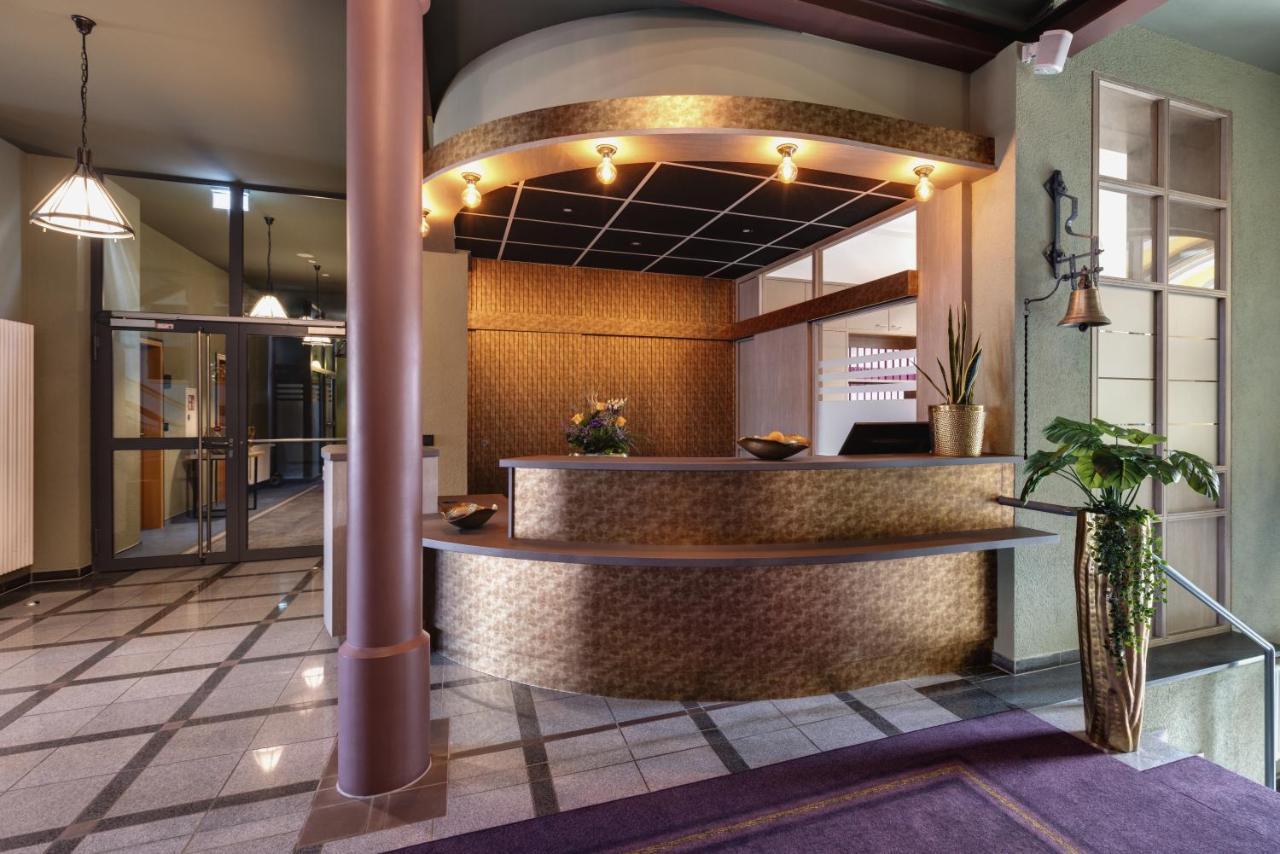 Hotel Das Bischof Таубербишофсхайм Экстерьер фото
